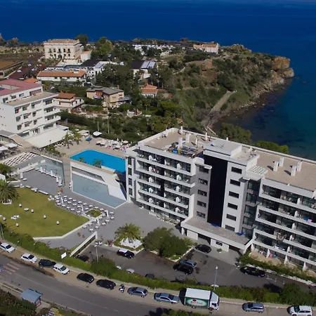 Santa Lucia Le Sabbie D'oro Отель