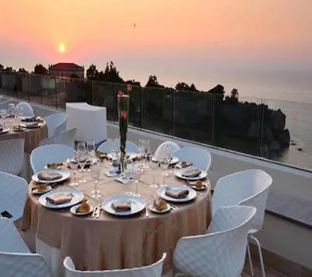 Szálloda Santa Lucia Le Sabbie D'oro 4*