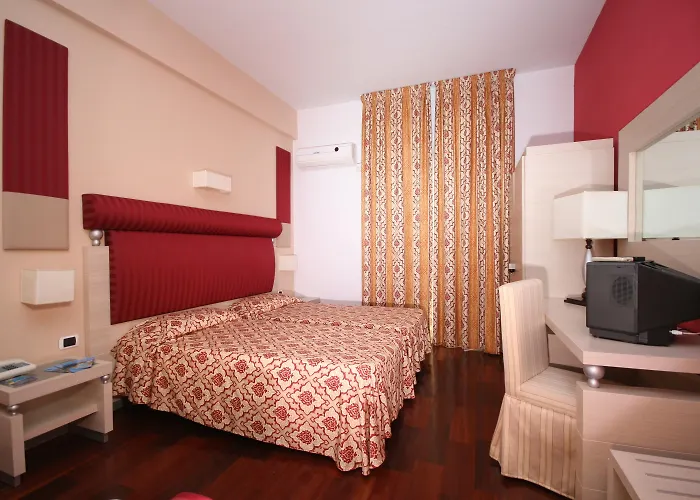 Отель Santa Lucia Le Sabbie D'oro