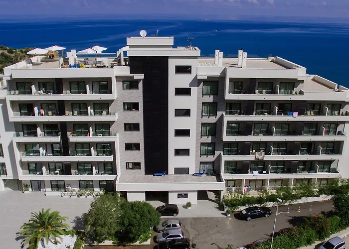 Santa Lucia Le Sabbie D'oro Чефалу