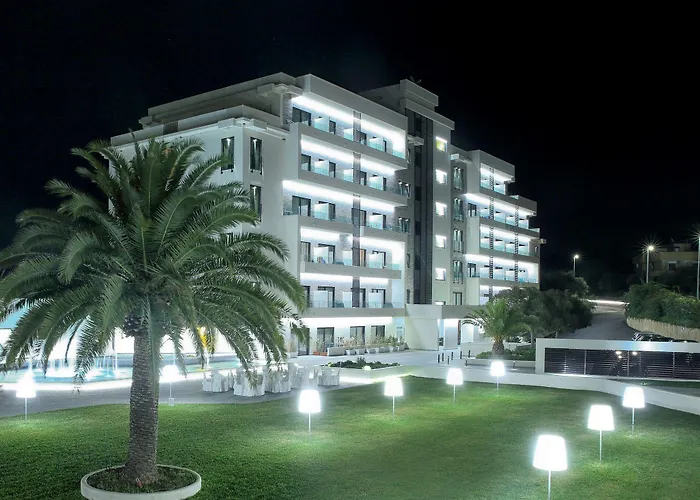 Отель Santa Lucia Le Sabbie D'oro 4*