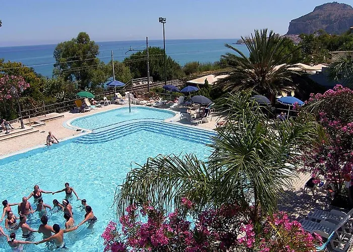 Santa Lucia Le Sabbie D'oro 4* Чефалу