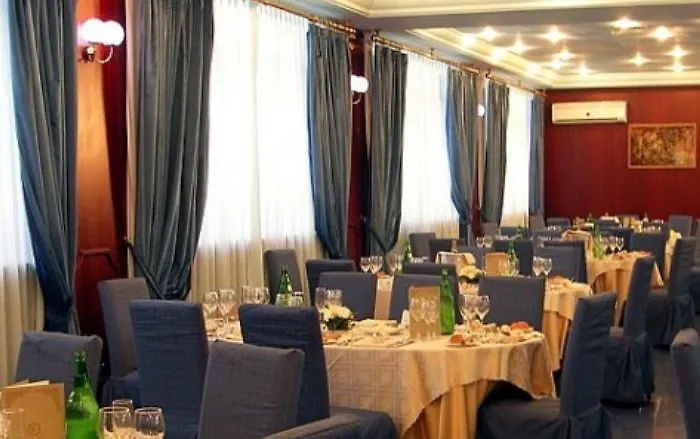 Отель Santa Lucia Le Sabbie D'oro Чефалу