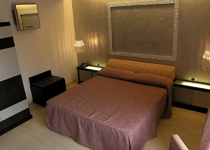 Santa Lucia Le Sabbie D'oro Отель